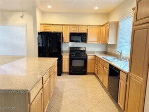 2748 Drummossie Dr in Henderson, NV - Building Photo - Building Photo