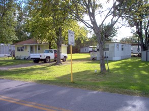 Manny's Mobile Home Park in Channelview, TX - Building Photo - Building Photo