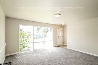 24204 35th Pl S in Kent, WA - Building Photo - Building Photo