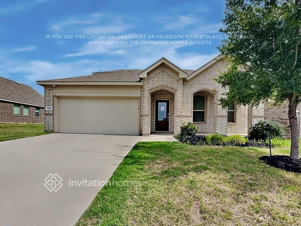 608 Ridgeback Trail in Haslet, TX - Building Photo