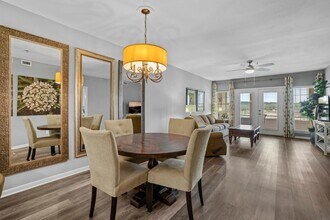 3404 American Dr, Unit 3124 in Lago Vista, TX - Foto de edificio - Building Photo