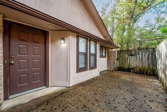 1005 Milford Way-Unit -Unit B in Austin, TX - Building Photo - Building Photo