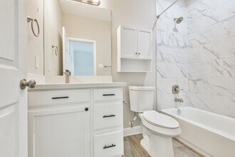 7524 E Maxroy St in Houston, TX - Building Photo - Building Photo