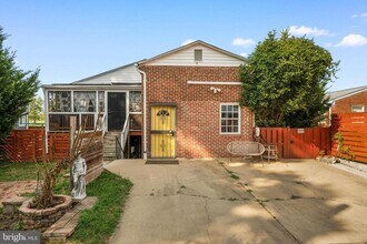 4005 Anacostia Ave NE in Washington, DC - Building Photo - Building Photo