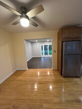 8406 Russell St in Cary, IL - Foto de edificio - Building Photo