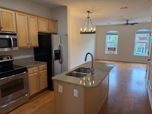 property at 2876 Howard Ave