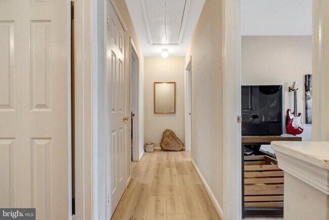 14831 Basingstoke Loop in Centreville, VA - Building Photo - Building Photo