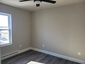 2006 Washington Ave in Northampton, PA - Building Photo - Building Photo