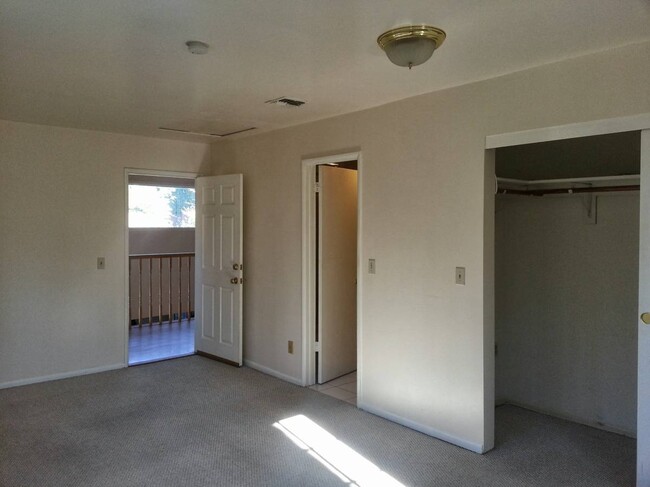 11326 Reseda Blvd in Porter Ranch, CA - Foto de edificio - Building Photo