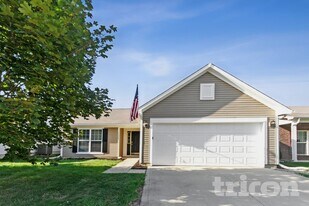 11268 Lucky Dan Dr in Noblesville, IN - Building Photo