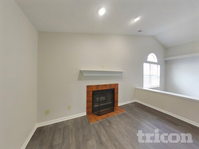 6621 Pamona Cir in Indianapolis, IN - Building Photo - Building Photo