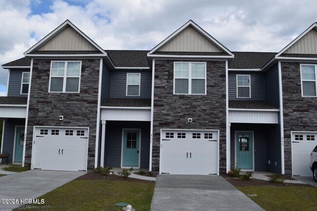 311 S Stingray Ln