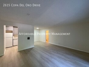 2615 Copa Del Oro Dr in Union City, CA - Foto de edificio - Building Photo
