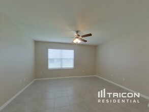 2040 White Pelican Terrace in Sanford, FL - Building Photo - Building Photo