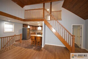 99 Main St in Sayreville, NJ - Building Photo