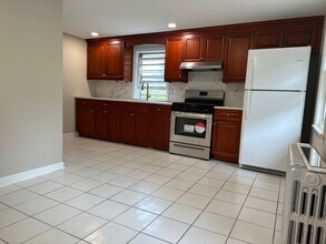 35 Arlington Ave, Unit 2 in Mount Arlington, NJ - Building Photo - Building Photo