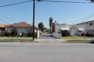 16108-16114 Cornuta Ave Apartments