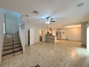 2048 E Heartwood Ln in Phoenix, AZ - Building Photo - Building Photo