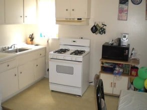 2000 Linden St in Oakland, CA - Foto de edificio - Interior Photo