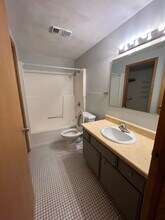 222 Jay St, Unit 309 in La crosse, WI - Building Photo - Building Photo