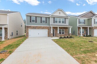 5513 English Holly Wy in Knoxville, TN - Building Photo - Building Photo