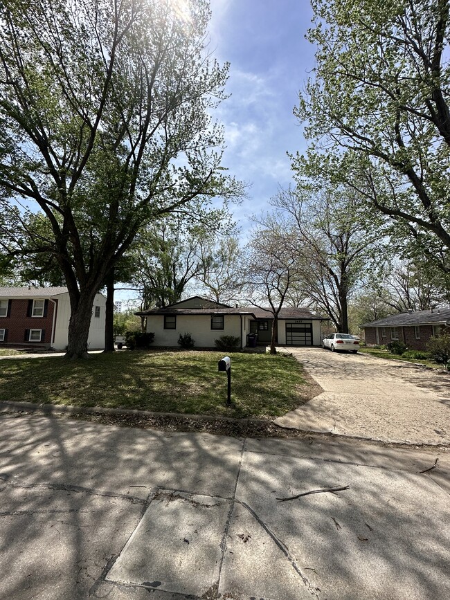 property at 2437 Vaughn Dr
