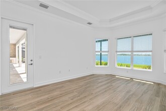 13896 Blue Bay Cir in Ft. Myers, FL - Foto de edificio - Building Photo