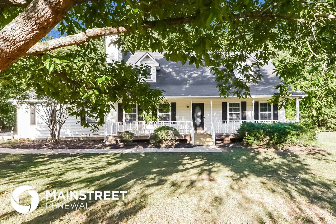 117 Leguin Ln in Locust Grove, GA - Building Photo