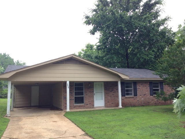 property at 5630 Crestwood Dr