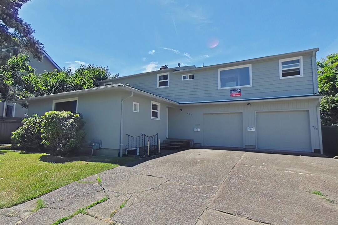 426-428 NW 25th St in Corvallis, OR - Building Photo