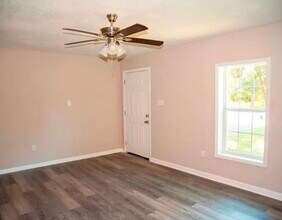 3736 Alliquippa St in Baton Rouge, LA - Foto de edificio - Building Photo