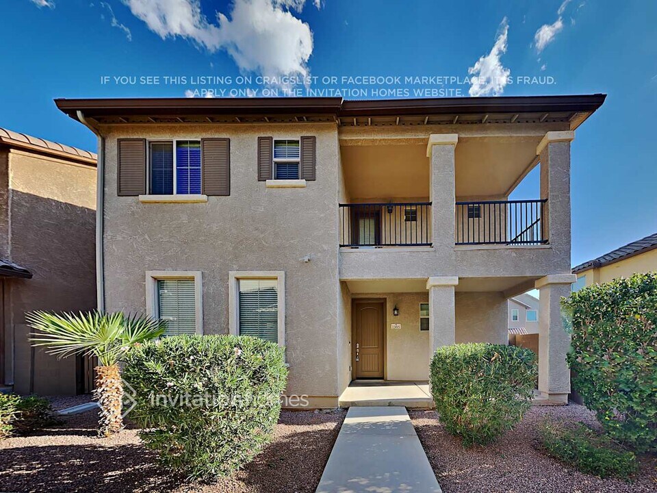 1385 S Moccasin Trail in Gilbert, AZ - Building Photo