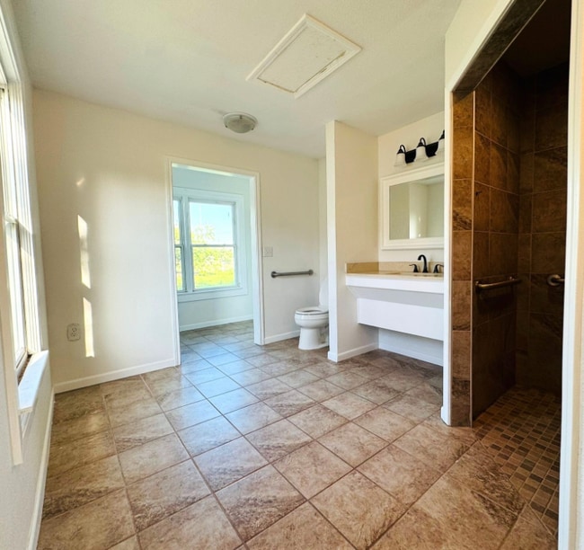2417 Oaklawn Blvd in San Angelo, TX - Building Photo - Building Photo