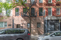 309 E 105th St in New York, NY - Foto de edificio - Building Photo