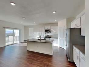 14992 West 82nd Place in Arvada, CO - Building Photo - Building Photo