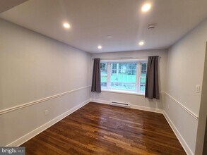10617 Good Spring Ave in Great Falls, VA - Building Photo - Building Photo