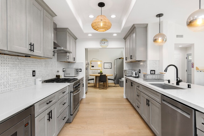 property at 20 Grenada Ct