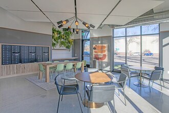 Moerty Apartments in Minneapolis, MN - Foto de edificio - Interior Photo