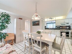 4451 Bay Beach Ln, Unit 424 in Fort Myers Beach, FL - Building Photo - Building Photo