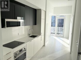 308 Jarvis St in Toronto, ON - Building Photo