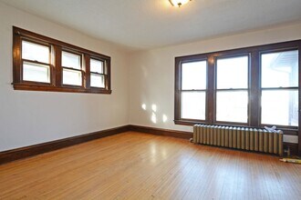 3029-3031 Chicago Ave in Minneapolis, MN - Building Photo - Building Photo