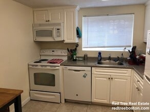 13 Westford St, Unit 1 in Boston, MA - Building Photo - Building Photo