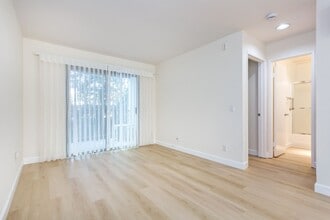 6350 Genesee Ave in San Diego, CA - Building Photo - Building Photo