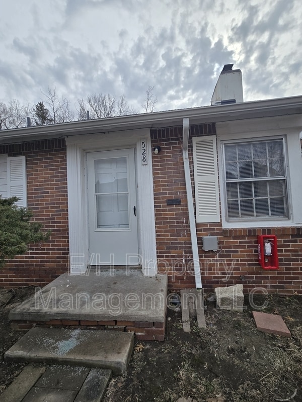 property at 528 S Glendale St
