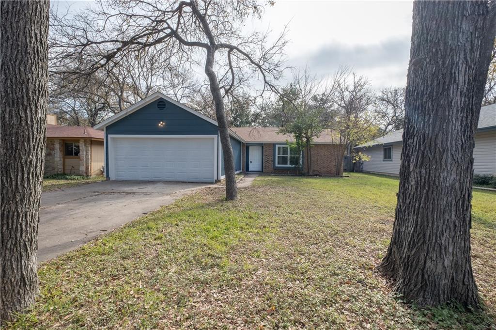 9715 Anderson Village Dr in Austin, TX - Building Photo