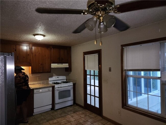 3234 Valley View St in Powder Springs, GA - Building Photo - Building Photo