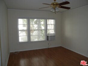 442 N Palm Dr in Beverly Hills, CA - Building Photo - Building Photo