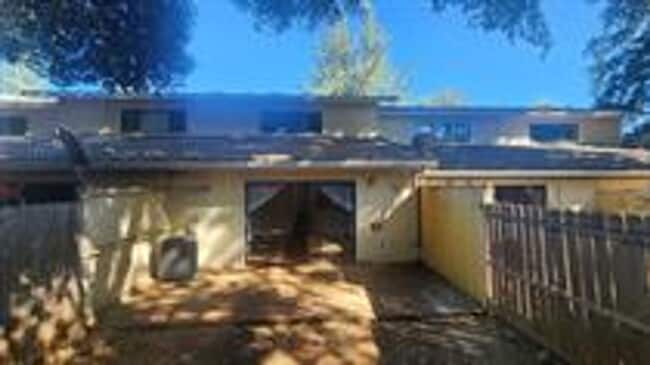 11436 Columbia Village Dr in Sonora, CA - Building Photo - Building Photo