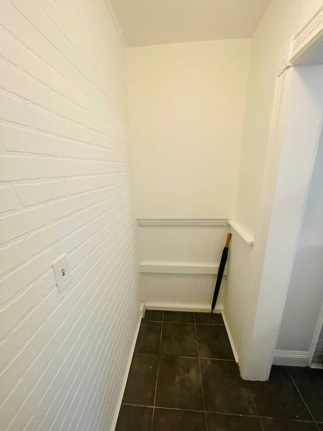 property at 420 Littleworth Ln
