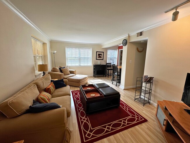 2107 N Scott St in Arlington, VA - Building Photo - Building Photo